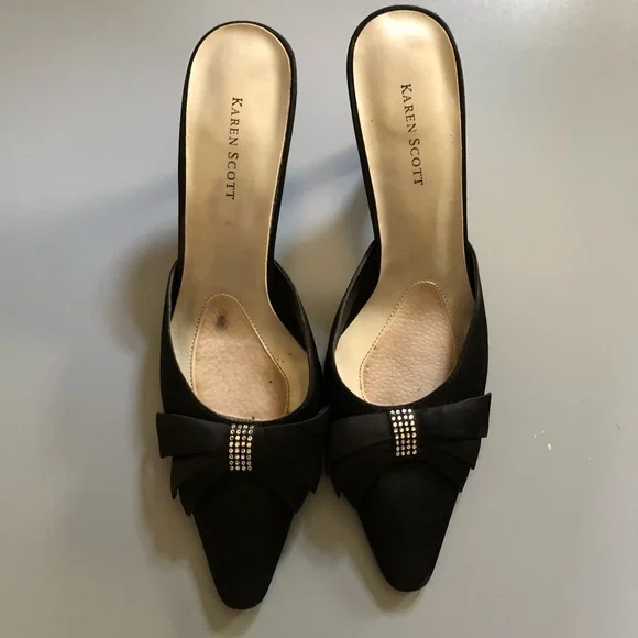Karen Scott Black Satin Pointed Mule with Rhinestone Bow Accent - Picture 7 of 10